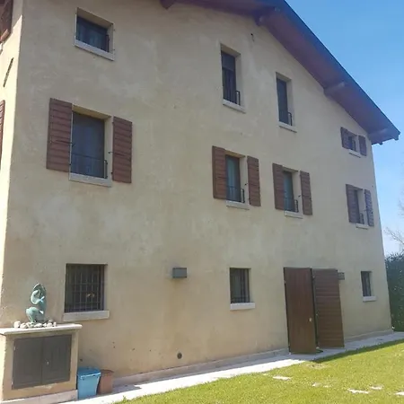 Casale La Meridiana 住宿加早餐酒店